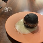 代官山鉄板ゆうり - ゴルゴンゾーラのチーズバーガー