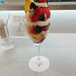 パフェ、珈琲、酒、佐藤 - 