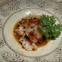 中国菜 ARATA - アオリイカのパプリカオリーブ蒸し
