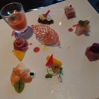 DINING & BAR TABLE 9 TOKYO - 