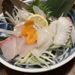 酒場 がんぎ屋 - お造り盛合せ(タイ、かんぱち、生タコ)