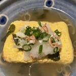 酒場 がんぎ屋 - お出汁に浮かんだだし巻き玉子