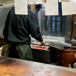 川庄 - 厨房（大将の焼き）