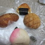 舞福 - この日は米粉パンの中から４種類を選んで購入です。
