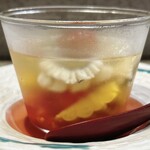 奈良 - 鱧のジュレ(梅肉トッピング)、真横から！