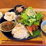 糀料理とビオスチームのお店 えん - 糀とミキのえんプレート
