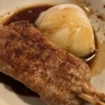 ヤキトリ まだらや - つくねタレ温玉