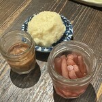 ひまり屋 GALERA - まぐろ酒盗　燻製ポテトサラダ　はすの梅酢漬け