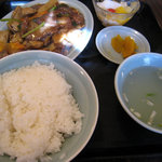 龍門 - Aランチ(600円)牛肉のカキソース炒め