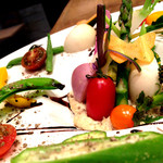 パプリカ食堂 Vegan - スチーム野菜、自家製ベジバーニャカウダーソース