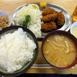 Marudai Horu - カキフライ定食　700円