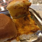 インド料理 パリワル - パウ！(内側もサックリ♪)