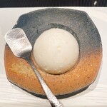 玄品 法善寺 総本店 ふぐ・うなぎ・かに料理 - ゆずシャーベット