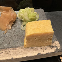 築地青空三代目 大名古屋ビルヂング店 - 出汁巻玉子