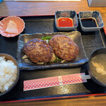 伊江牛 - 伊江牛本社新社屋店(伊江牛ダブルハンバーグ定食)