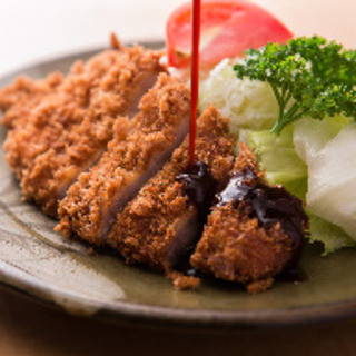 Enjoy Niimura's proud Pork Cutlet!