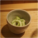 根津 焼鳥 照隅 - 白瓜と鶏胸肉の和え物