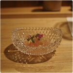 根津 焼鳥 照隅 - ササミの昆布締めに昆布出汁ジュレ、＋梅