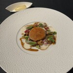 ラ ターブル ドゥ ジョエル・ロブション - フランスブルターニュ産仔牛ヒレ肉のソテー、枝豆とキノコのフリカッセを添えて