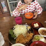 餃子会館 - 孫が爆食