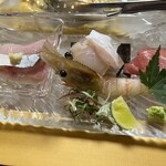 美国観光ハウス - お刺身盛り合わせ