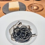 malca - イカスミパスタも意外と希少。墨袋をためていただいて仕入れているそうで、いつもメニューオンしているわけではなく珍しいとのこと。いい日に来れて幸せです☆