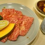 やきにく 燈火園 - 