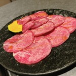 炭火焼肉朝日亭 - 