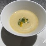 INUI - 焼きとうもろこしのスープ