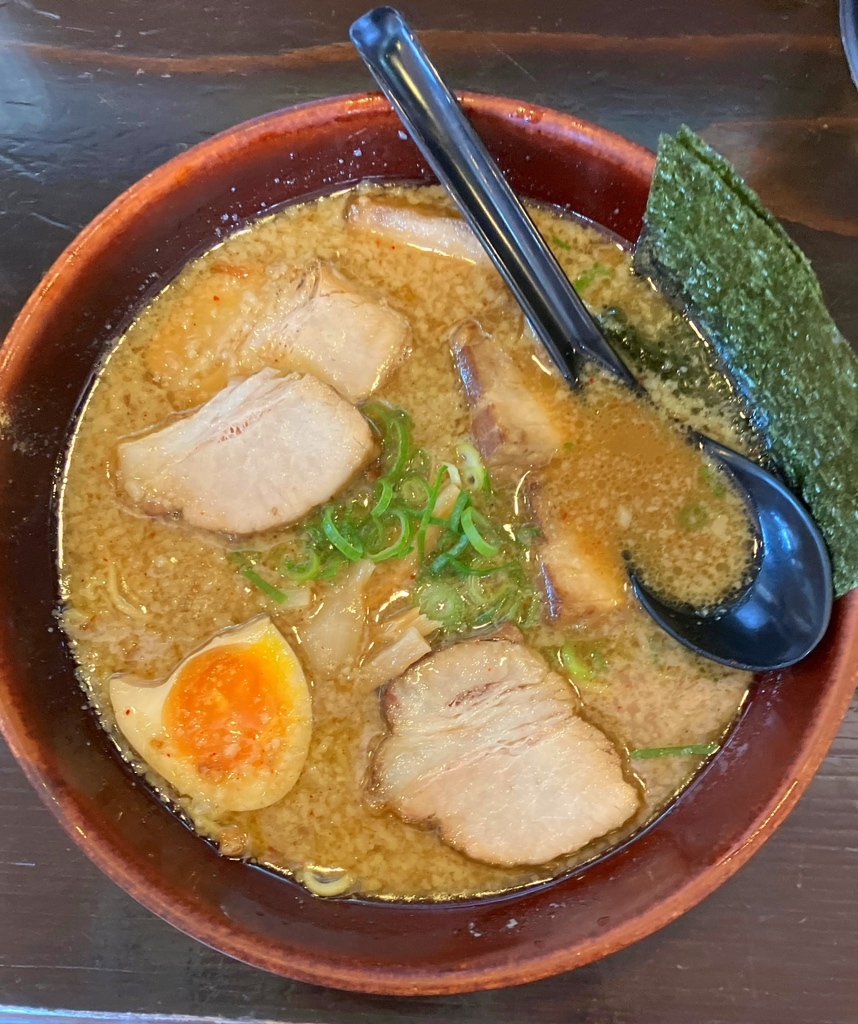 つくねたべるでな 様259 225-45R18 2本 つくねたべるでな 様259 225-45R18 2本 225/45r18（本数：2本セット）