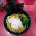 ラーメン 杉田家 - ラーメン並890円