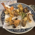 にしむら - 天ぷら盛り合わせ…べちゃっとしてます