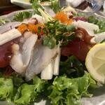 地雷也 - 海鮮サラダ　1650円