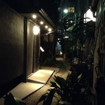 Amenochihare - 通りから裏路地を一本入った隠れ家的和食店です