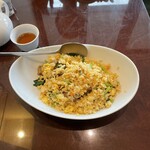 同心居 清瀬店 - 牛バラ肉と青菜のチャーハン　1.380円