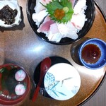 瀬戸内味覚処 芸州 本店 - 海鮮丼定食