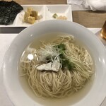 吉野寿司 - 塩ラーメン　500円