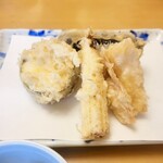 天ぷら よこい - ●三皿目
      ・新生姜
      ・ズッキーニ
      ・なす
      ・ヤングコーン