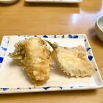 天ぷら よこい - ●一皿目
      ・鰆
      ・鱧
      ・鱚