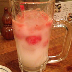 武屋食堂 - つぶつぶ苺のカルピスサワー