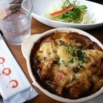 ネネ・グース・カフェ - ﾁｷﾝとじゃがいものｶﾚｰﾄﾞﾘｱ(少なめ·900円)☆3/25