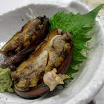 元祖立ち飲み屋 - 日替わりメニュー『蒸しアワビ』\260円