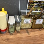 家系ラーメン王道家直伝 との丸家 - 