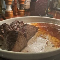 カルネジーオ イースト - 