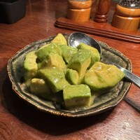 カルネジーオ イースト - 