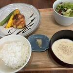 つるよし料理店 - 鶏肉大葉チーズ揚げ