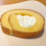 焼肉きんぐ - プレミアムロールケーキ