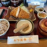 かつ波奈 - #雪国育ち豚 中ロースかつ定食