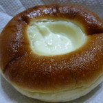 DONQ - マスカルポーネとあんこの洋風あんぱん ¥189