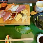 富田屋 - とろの入ったにぎりランチ　1,540円